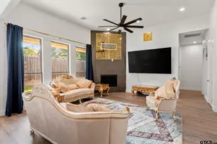 253 Kathryn's Ct, Mount Pleasant, TX 75455 - Photo 4