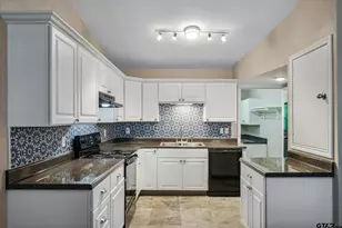 18350 FM 47, Wills Point, TX 75169 - Photo 12