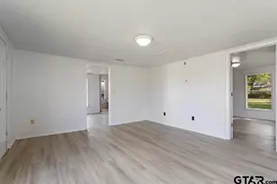 210 Cooper St, Lindale, TX 75771 - Photo 8