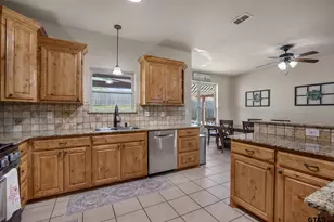 708 Jaxon Dr, Whitehouse, TX 75791 - Photo 12