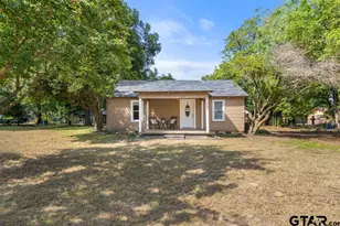 107 Mallory St, Lindale, TX 75771 - Photo 1