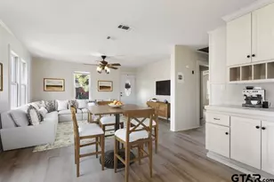 107 Mallory St, Lindale, TX 75771 - Photo 6