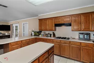 179 N Fork Cove, Kilgore, TX 75662 - Photo 10