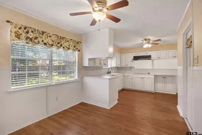 2827 Fairfax Dr, Tyler, TX 75701 - Photo 18