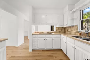 308 Canterbury Ct, Tyler, TX 75703 - Photo 8