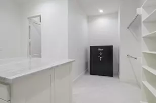 1242 Colt, Tyler, TX 75703 - Photo 32