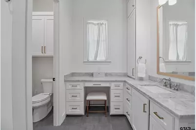 1242 Colt, Tyler, TX 75703 - Photo 32