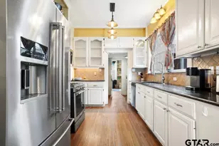 217 S Vine Ave, Tyler, TX 75702 - Photo 8