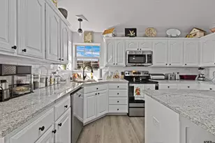 102 Fairway St, Chandler, TX 75758 - Photo 12