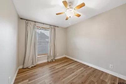 20517 County Road 452, Mineola, TX 75773 - Photo 14