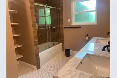 811 Mahon, Tyler, TX 75701 - Photo 10