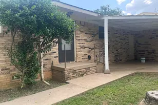 811 Mahon, Tyler, TX 75701 - Photo 16