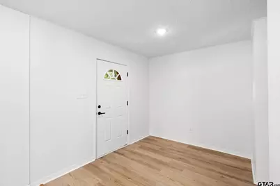 810 Pineland Ln, Lindale, TX 75771 - Photo 16