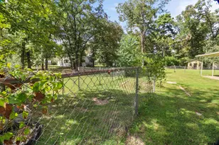 20985 Lee Ln, Chandler, TX 75758 - Photo 6