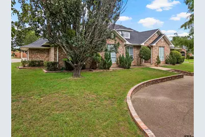 100 Turnberry Circle, Mt Pleasant, TX 75455 - Photo 4