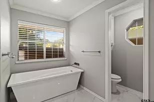 100 Turnberry Cir, Mt Pleasant, TX 75455 - Photo 32