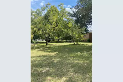 606 S Boyd St, Lindale, TX 75771 - Photo 20