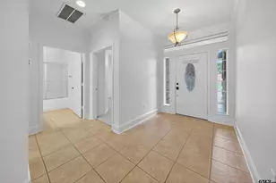 1869 Hollylake Cir, Tyler, TX 75703 - Photo 6