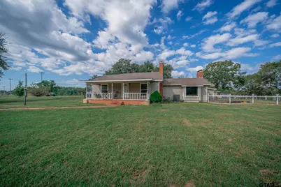 1901 Byrd Rd, Jacksonville, TX 75766 - Photo 1