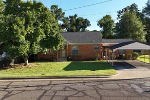 1919 Ferdell St, Tyler, TX 75701 - Photo 4