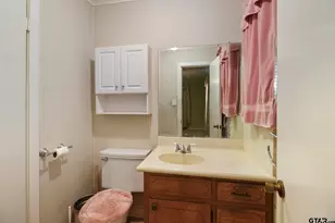 1919 Ferdell St, Tyler, TX 75701 - Photo 18