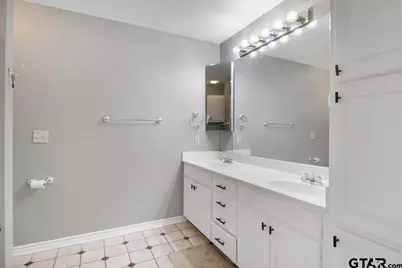 708 E Paschal Street, Troup, TX 75789 - Photo 24