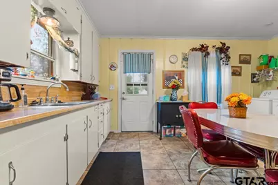 2131 Tryon Road, Longview, TX 75605 - Photo 10