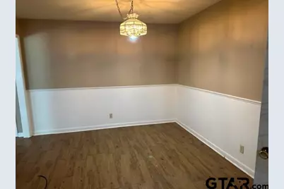 5702 Foxcroft Rd, Tyler, TX 75703 - Photo 6