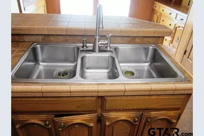 401 Woodland Hills, Tyler, TX 75701 - Photo 8