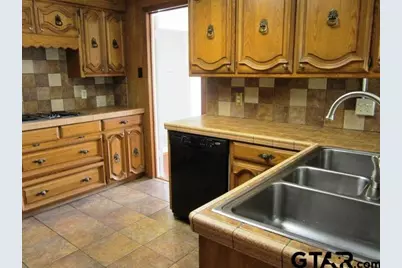 401 Woodland Hills, Tyler, TX 75701 - Photo 8