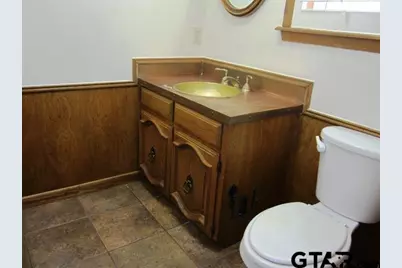 401 Woodland Hills, Tyler, TX 75701 - Photo 14