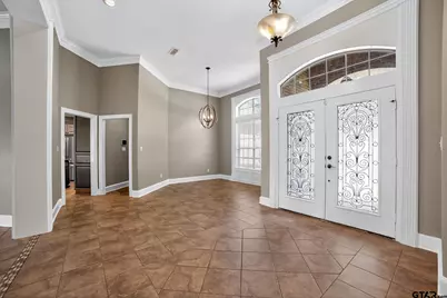 842 Carriage Dr, Tyler, TX 75703 - Photo 4