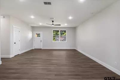 382 Pecos St, Bullard, TX 75757 - Photo 10