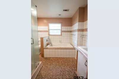 319 Spruce Street, Van, TX 75790 - Photo 12