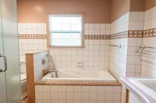 319 Spruce St, Van, TX 75790 - Photo 12