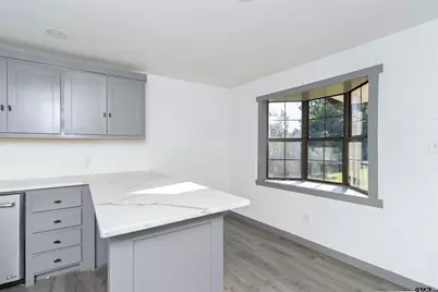 2527 S Robertson Ave, Tyler, TX 75701 - Photo 6