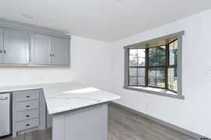 2527 S Robertson Ave, Tyler, TX 75701 - Photo 6