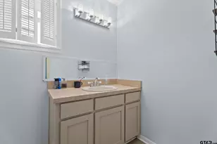 2002 Faulkner Street, Tyler, TX 75701 - Photo 16