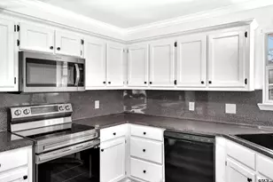 103 Lyle St, Gladewater, TX 75647 - Photo 18