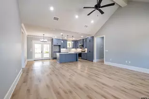 1003 Karen Dr, Lindale, TX 75771 - Photo 4