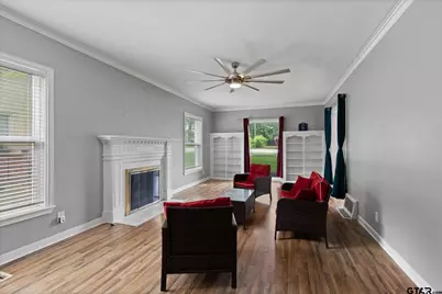 513 E Young St, Longview, TX 75602 - Photo 16