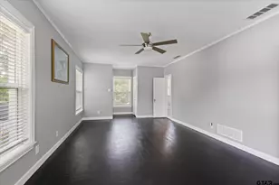 513 E Young St, Longview, TX 75602 - Photo 6