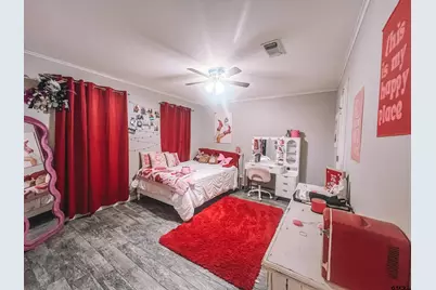 648 Daingerfield St, Pittsburg, TX 75686 - Photo 16