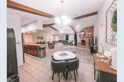 648 Daingerfield St, Pittsburg, TX 75686 - Photo 6