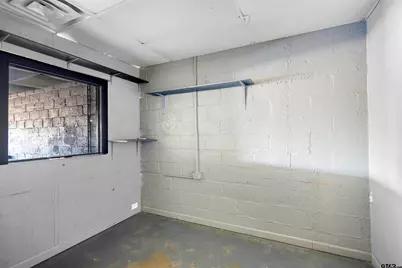 208 N Commerce Street, Overton, TX 75684 - Photo 6