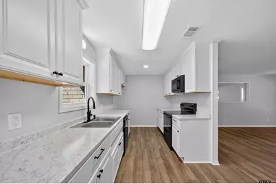 1023 Columbia Ave, Jacksonville, TX 75766 - Photo 10