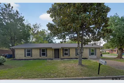 1023 Columbia Ave, Jacksonville, TX 75766 - Photo 1