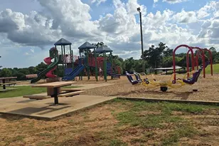 1023 Columbia Ave, Jacksonville, TX 75766 - Photo 26