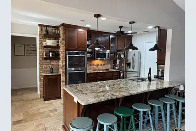 1401 Kidd, Tyler, TX 75703 - Photo 12