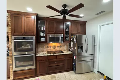 1401 Kidd, Tyler, TX 75703 - Photo 6